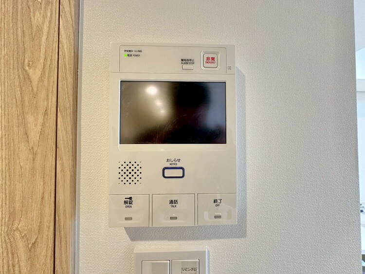 その他 誰が来てもわかる様にモニター付きインターホンを設置。