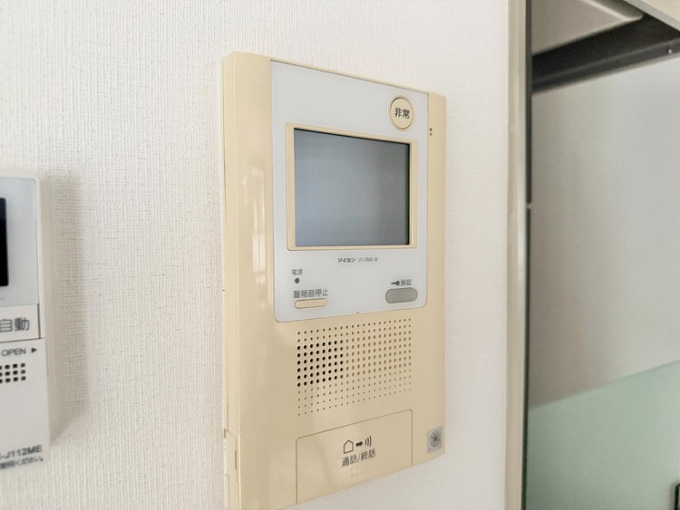 その他 誰が来てもわかる様にモニター付きインターホンを設置。