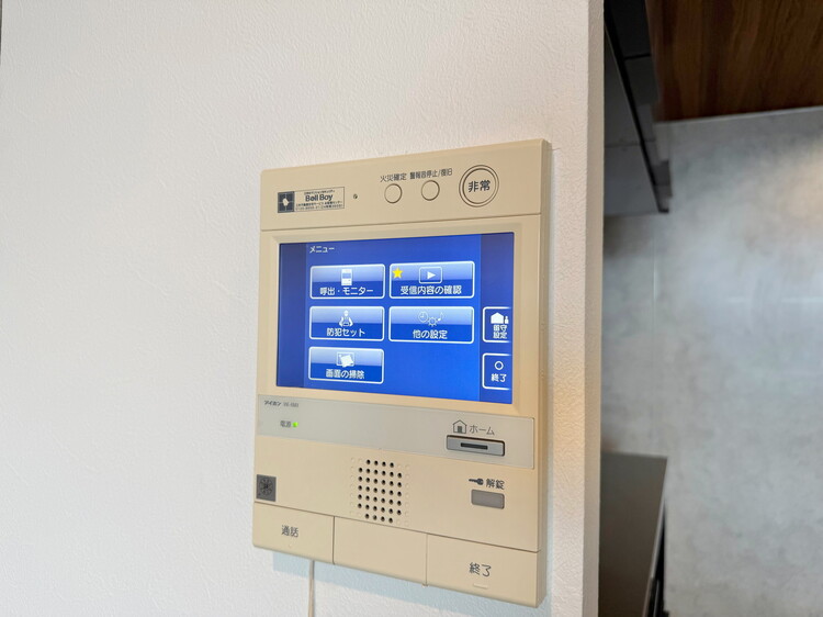 その他 誰が来てもわかる様にモニター付きインターホンを設置。