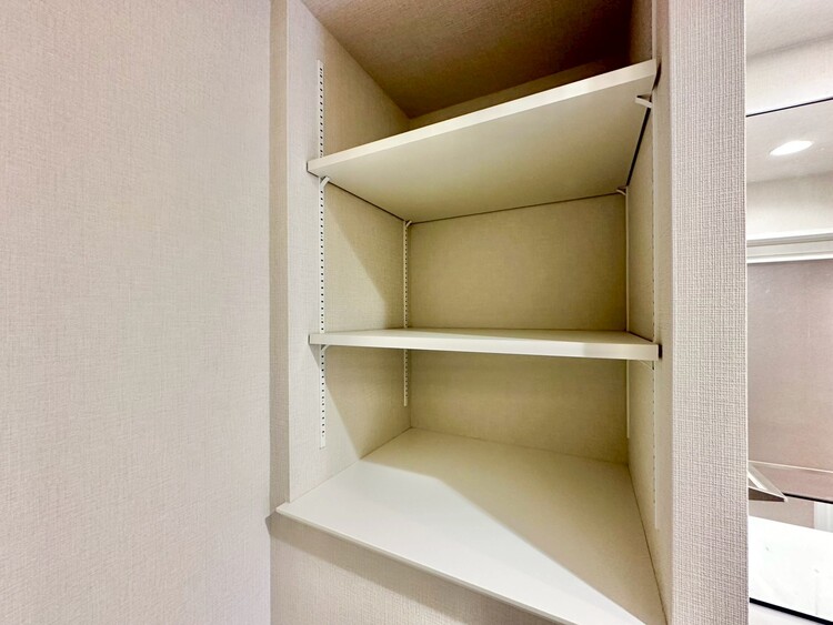 その他 収納スペースが付いていて、お部屋を広く使っていただけます。