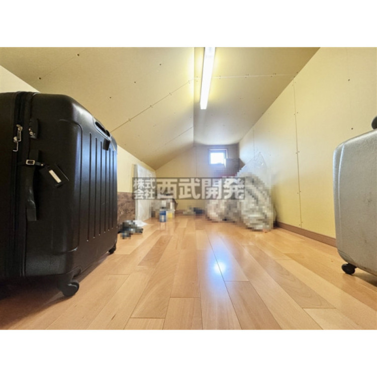 収納 小屋裏収納