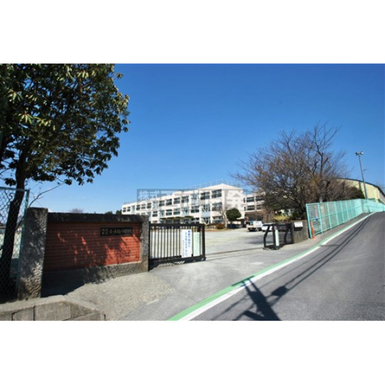 周辺 小手指小学校(約560m)