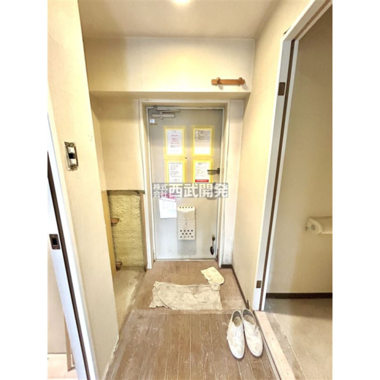 内装 リフォーム中