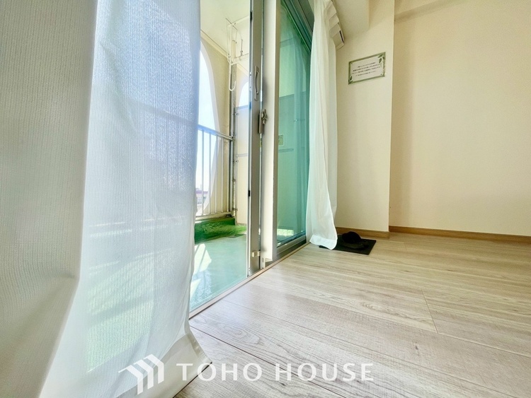 内装 【LIVING】◆煌びやか◆愛おしい家族との団欒の時間をより一層幸せなものに感じさせる煌びやかなLDK。輝かしい毎日が待っています。