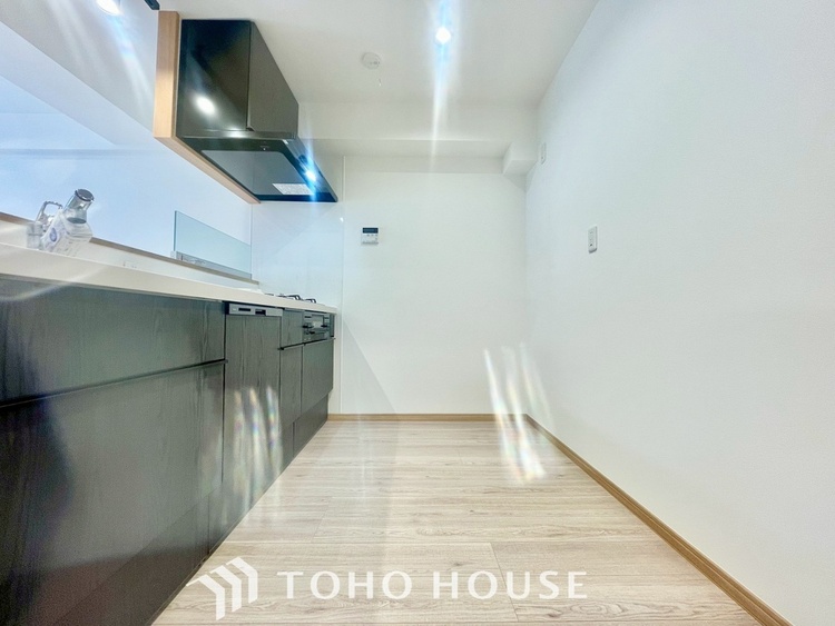 キッチン 【KITCHEN】◆家族のおはよう◆の声を笑顔で迎えてあげられるシステムキッチン。朝ごはんが楽しみでちょっと早起きしたくなるんです。