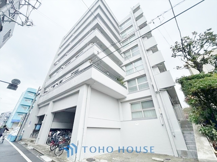 その他 ◆時を忘れる場所◆ここにはみんなが集い、食事と楽しい会話が始まる。話に夢中になりすぎて、ついつい時を忘れ夜半過ぎになってしまう。そんな束の間の幸せを感じさせてくれる場所でありたい。