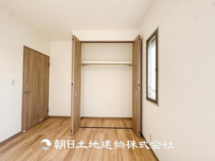 収納 【収納】部屋ごとに設けた収納は住みやすさへのこだわりがあります。シンプルで使いやすい収納スペース。