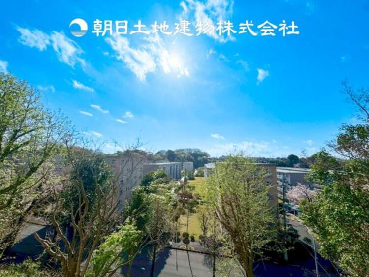 その他 【眺望】気持ちよい開放感があり、遮るものもなく気持ちのいい景色が広がります。