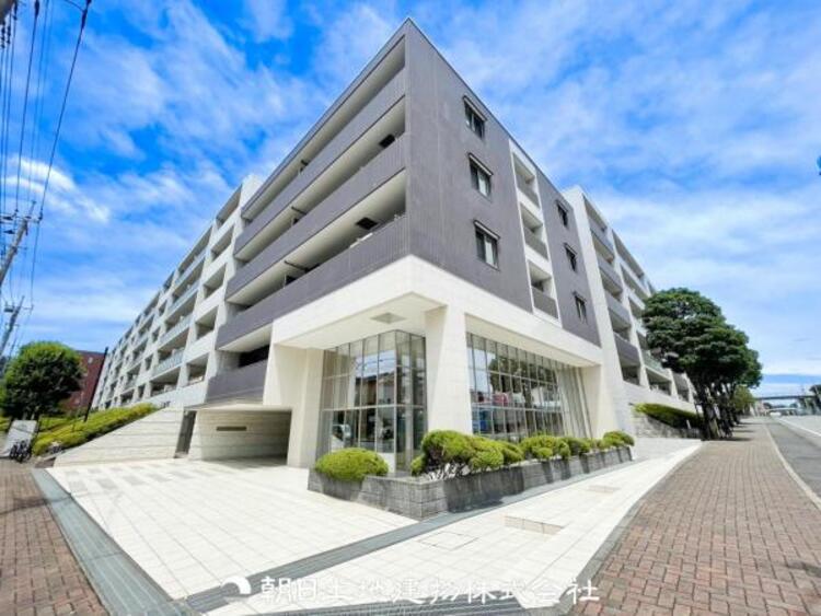 外観 【外観写真】特別な空間はたくさんの光を浴び、風を感じ、暮らしの時間を豊かにしてくれます。