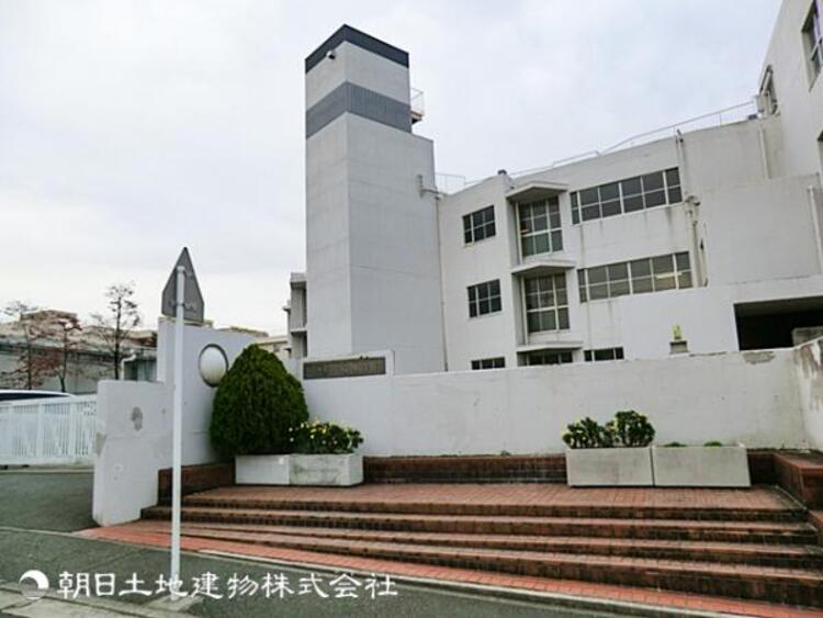 周辺 川和中学校1000ｍ