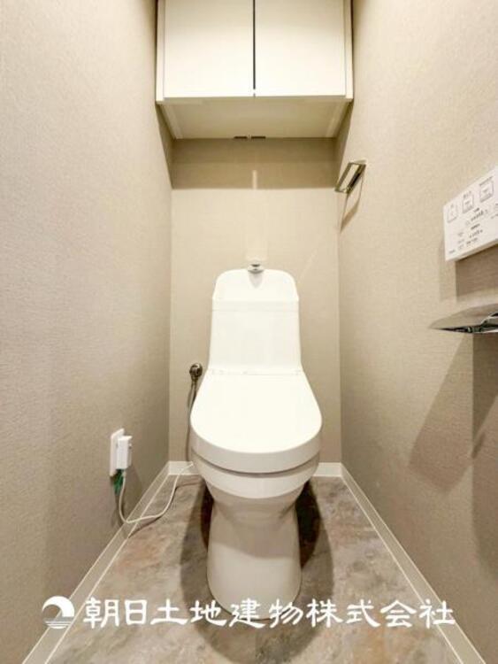 トイレ 【トイレ】大切な1人時間。寛ぎだけではない、快適な生活を送る為に必要なもの。毎日使う場所だから、より快適な空間に仕上げられています。