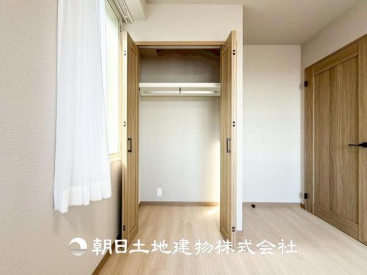 収納 【収納】シンプルかつ洗練されたデザインの収納スペース。