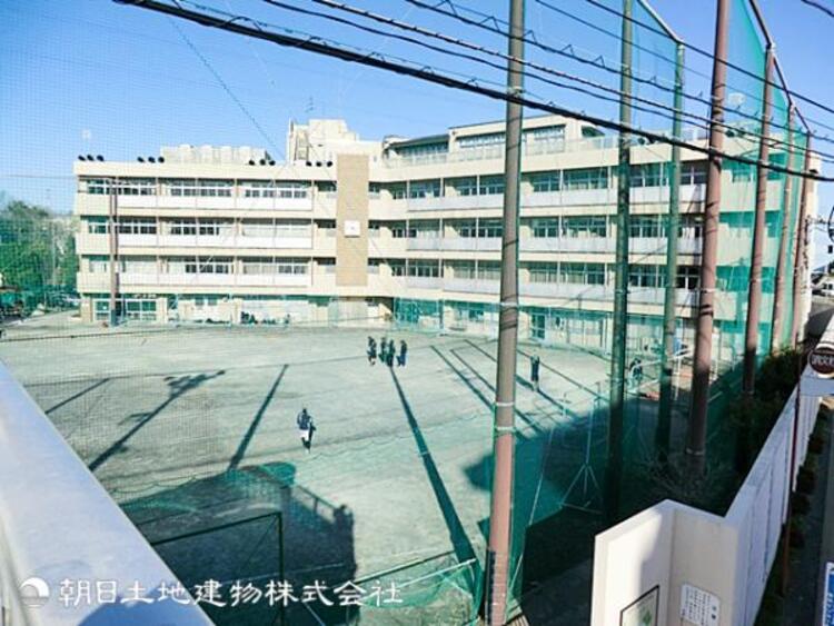 周辺 軽井沢中学校580ｍ