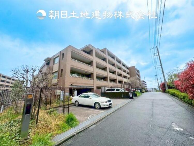 外観 【外観写真】デザインされた空間と充実した建物と共に大切な家族の思い出を刻んでいきます。