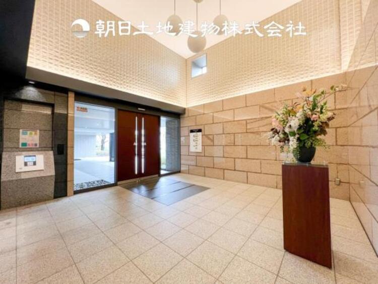エントランス 【エントランス】オートロック付きでセキュリティー面も安心です。