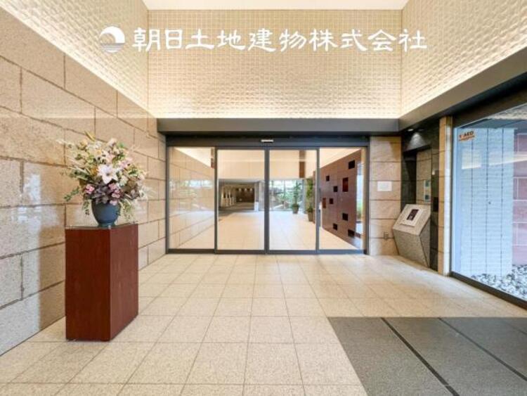 エントランス 【エントランス】高級感のあふれるエントランスです。