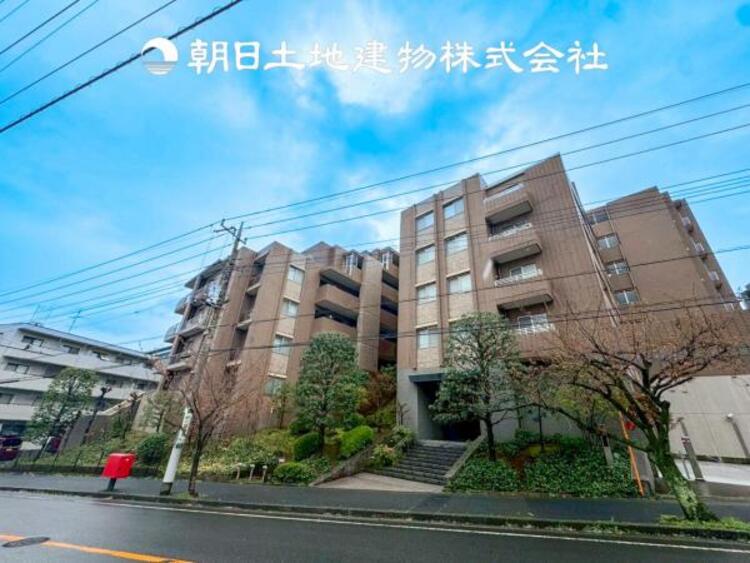 外観 【外観写真】目の前に手を伸ばせば、触ることが出来そうな環境が、そのままインテリアになったような印象です。