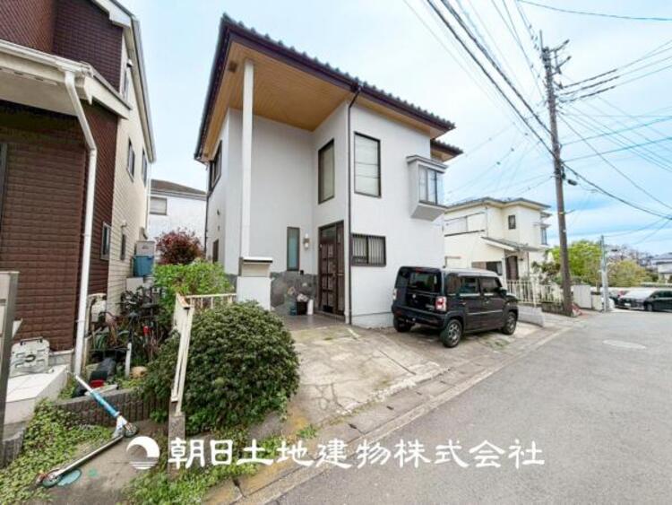 外観 【外観写真】時代の流行ではなく拘りを貫く。シックなカラートーンで街並みに溶け込む外観は、主張し過ぎず、かつ平凡ではない絶妙なバランスで輝きを放ちます。