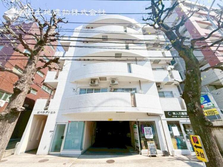 外観 家の良し悪しだけではなく周辺環境も重要なポイントとなります！ご案内時に周辺環境もご案内いたします！流行に左右されず将来にわたって価値が継続する佇まい！良好な住環境が保たれたエリアで新生活を過ごせます 