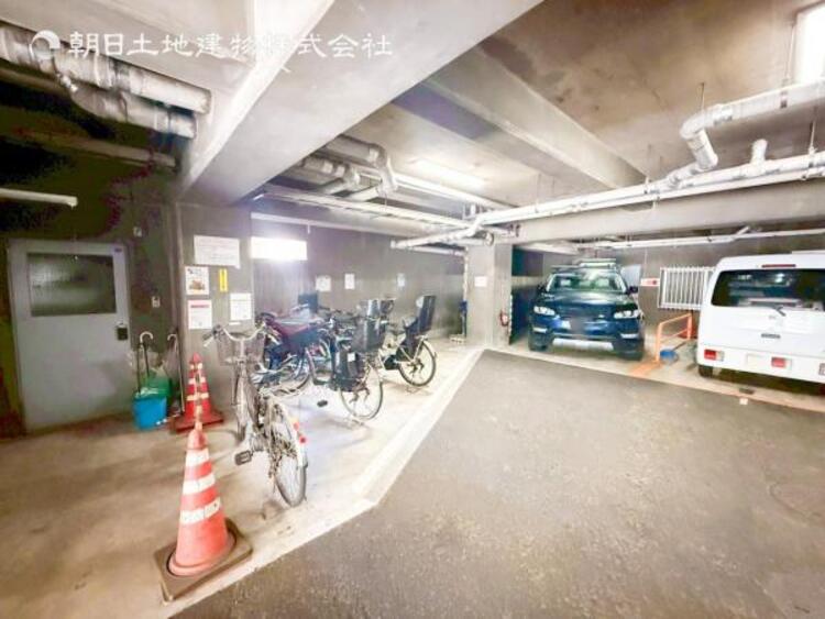 その他 〜共用部の駐輪場〜 