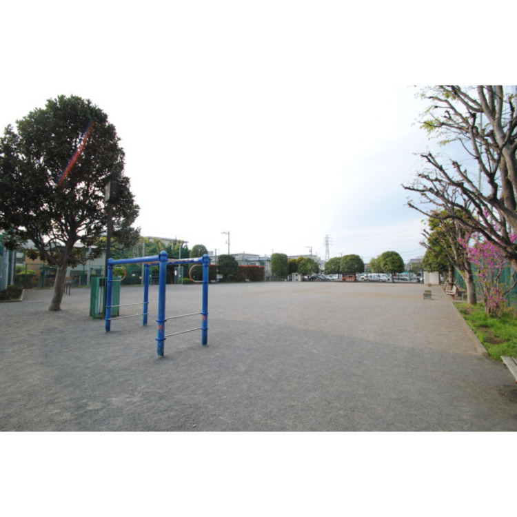 周辺 花小金井4丁目市民広場(約350m)