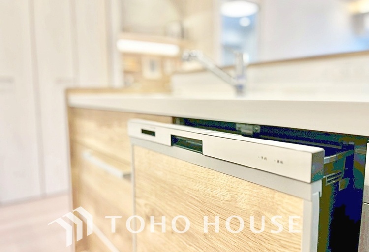 キッチン 【KITCHEN】◆家族のおはよう◆の声を笑顔で迎えてあげられるシステムキッチン。朝ごはんが楽しみでちょっと早起きしたくなるんです。