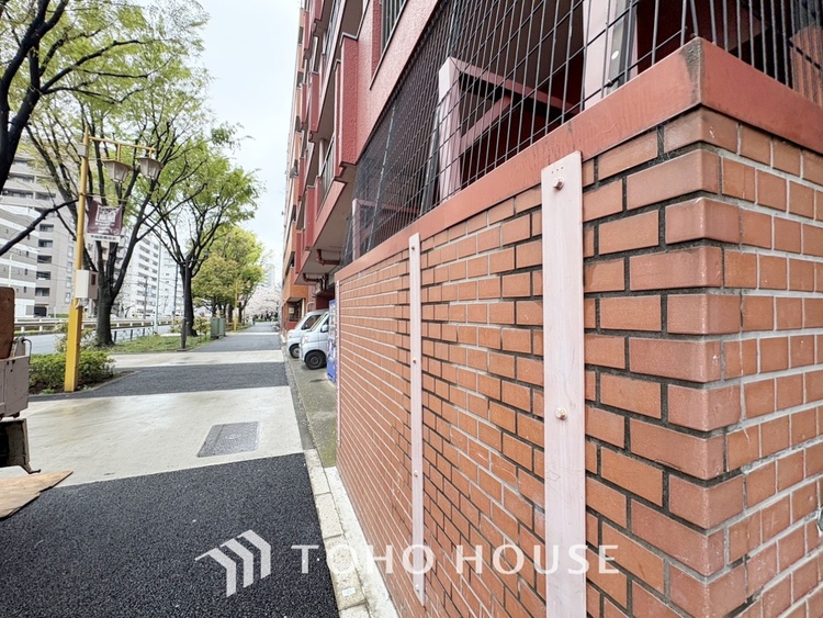 内装 【Quietness】プライベートなお部屋では静かに時を過ごしたい。読書をして、物思いにふける・・光りに満たされた安らぎの空間をがここにはあります。