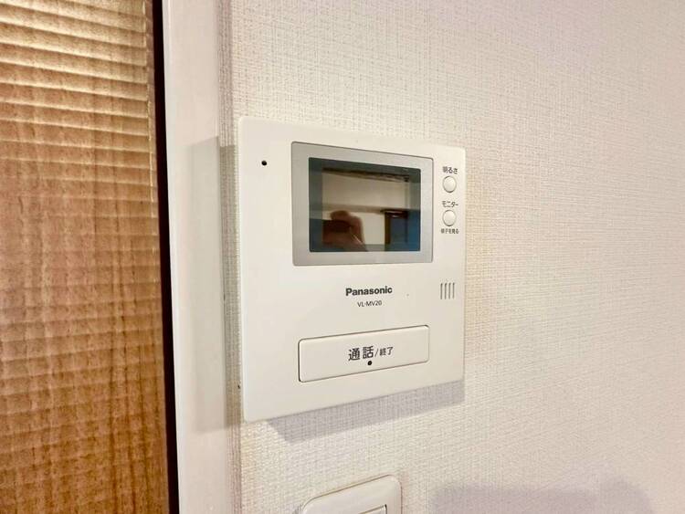 その他 誰が来てもわかる様にモニター付きインターホンを設置。