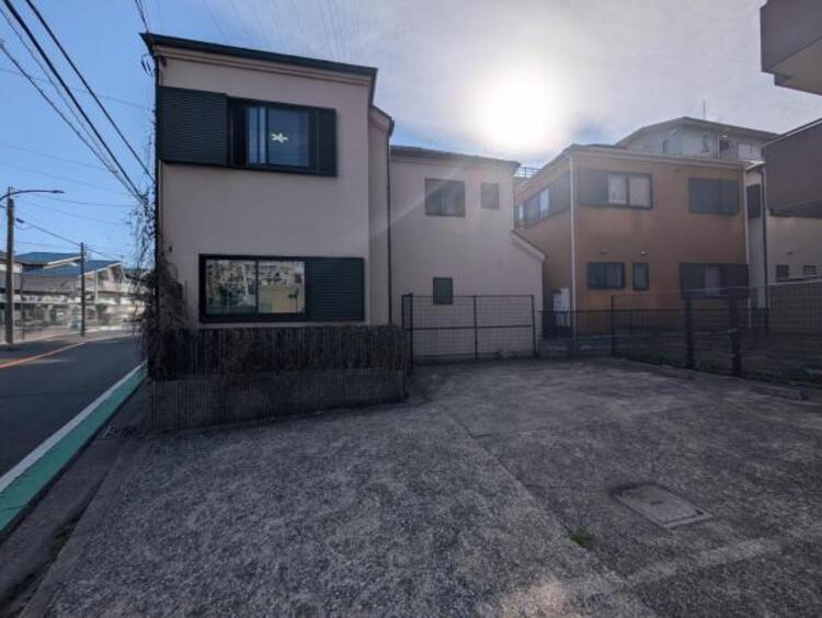 外観 空を広く感じる。緑が多いゆったり感のある安心の住環境です！！潤いのある環境でホッと生活できそうです！おしゃれな雰囲気や自然の潤いがあり、親しみやすさと個性を！街に新たな価値をもたらし続けてくれます！