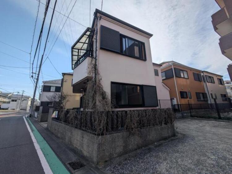 外観 空を広く感じる。緑が多いゆったり感のある安心の住環境です！！潤いのある環境でホッと生活できそうです！おしゃれな雰囲気や自然の潤いがあり、親しみやすさと個性を！街に新たな価値をもたらし続けてくれます！