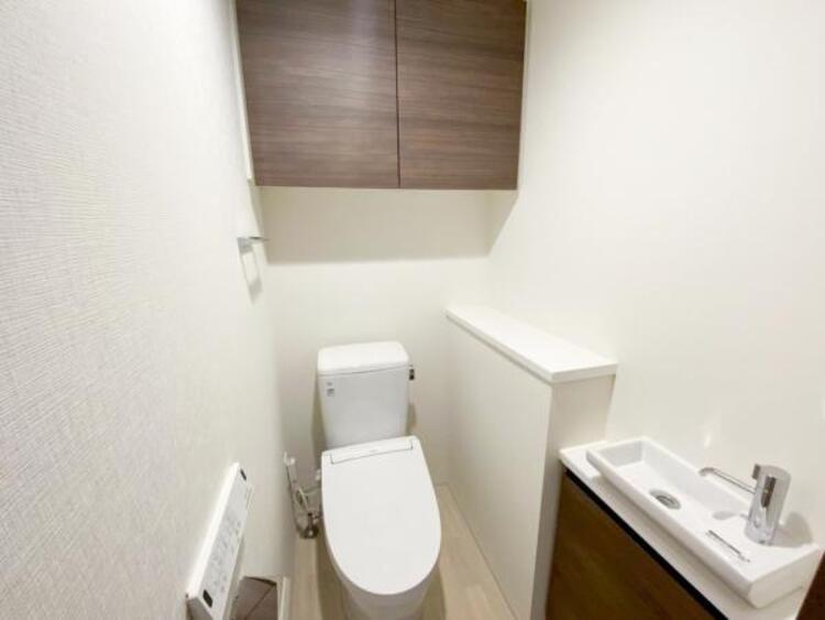トイレ 清潔感のあるシンプルで使いやすいトイレです。