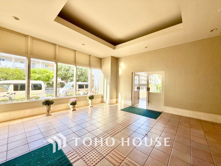 内装 ◆子供部屋◆冷涼な風、そよぐリビング。だんらんの場所はここから始まり、ここで終わる。家族の笑顔が集う素敵な場所だから、こだわり抜いた思いが詰まっているのだと思う。