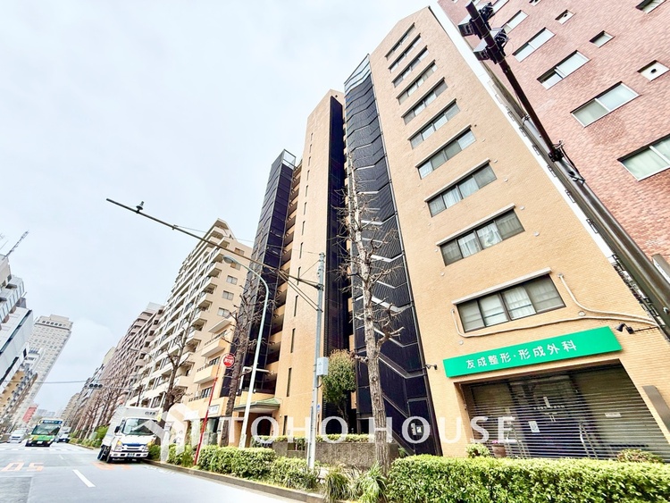 外観 ◆共有空間◆些細な事でほっぺを膨らまして怒る君。それでも僕達はこれからも一緒だよ。喧嘩をしても離れたくないから一つはさんだ同じ場所にいる。分かるよ。そこに君が