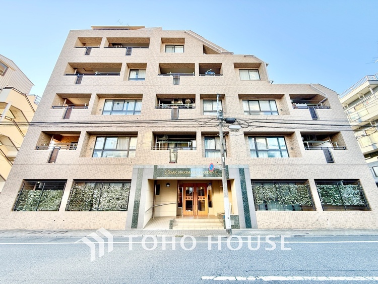 内装 ◆癒しの空間◆室内構成に拘り採光とセンスを散りばめた空間。それは『柔らかさ』に似た素敵な居場所。そこに暮らす人のことを考えつくり出したものは『癒し』という心地よい居場所なんだと思う