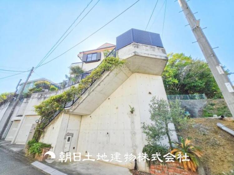 外観 【外観写真】ただいまリフォーム中ですが、中の施工など見ることは可能です。