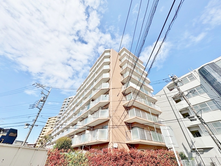外観 現地に足をお運びいただいた際には、周辺散策などをお勧めいたします。