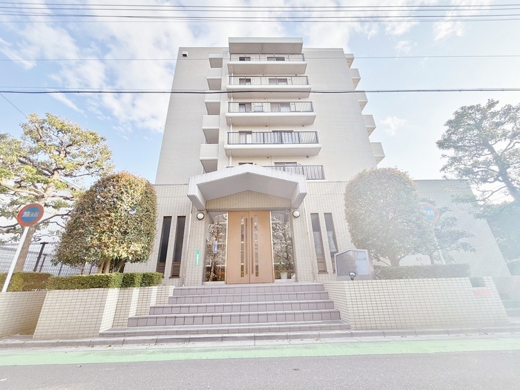 外観 資料には掲載していない情報が、現地にはたくさんあります。是非一度、現地をご確認ください。
