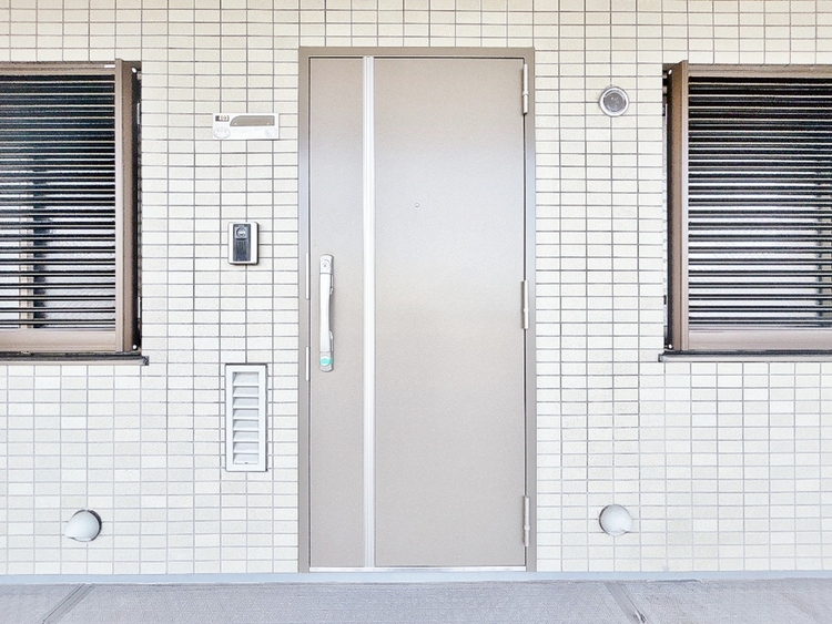 玄関 玄関を開ければ、そこは安らぎのご自宅。