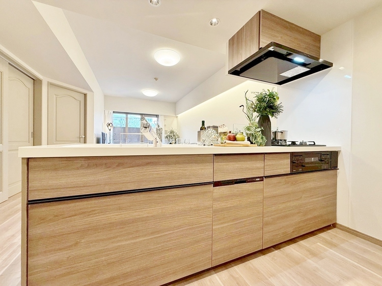 キッチン 洗練されたスタイリッシュなデザイン性と使いやすさを備えた仕様。