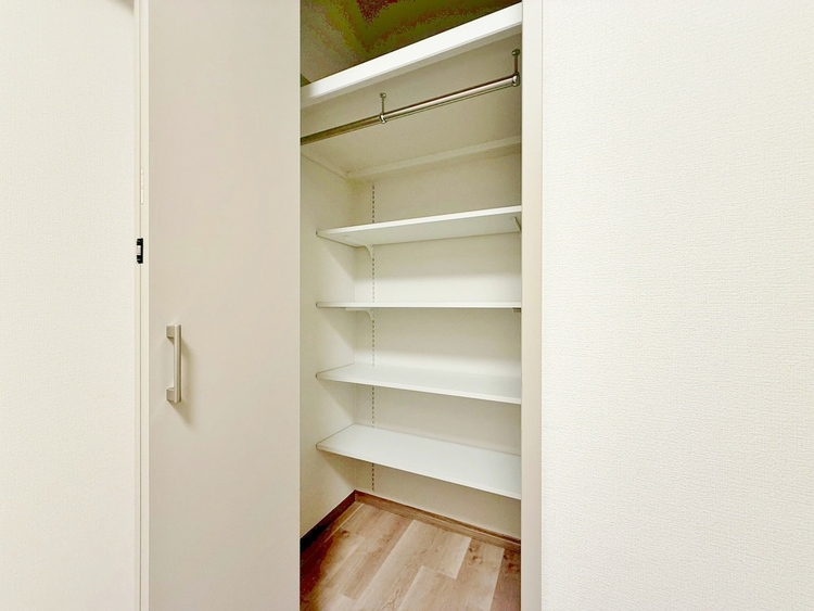 収納 居室にはクローゼットがあり、荷物もスッキリ収納して快適にお過ごしいただけます。