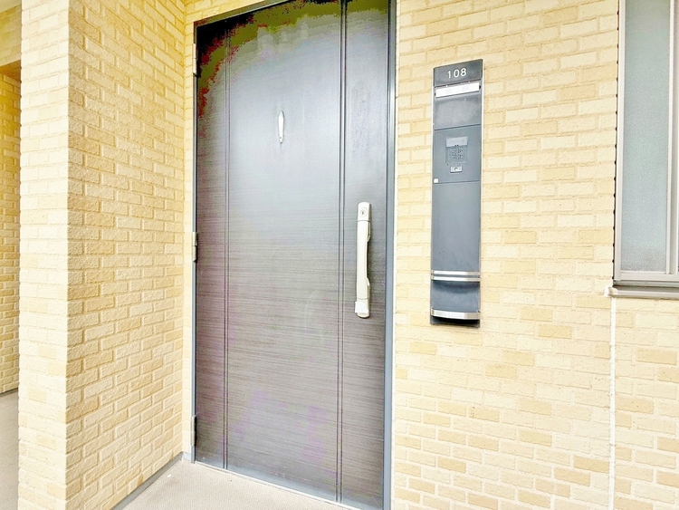 玄関 玄関を開ければ、そこは安らぎのご自宅。