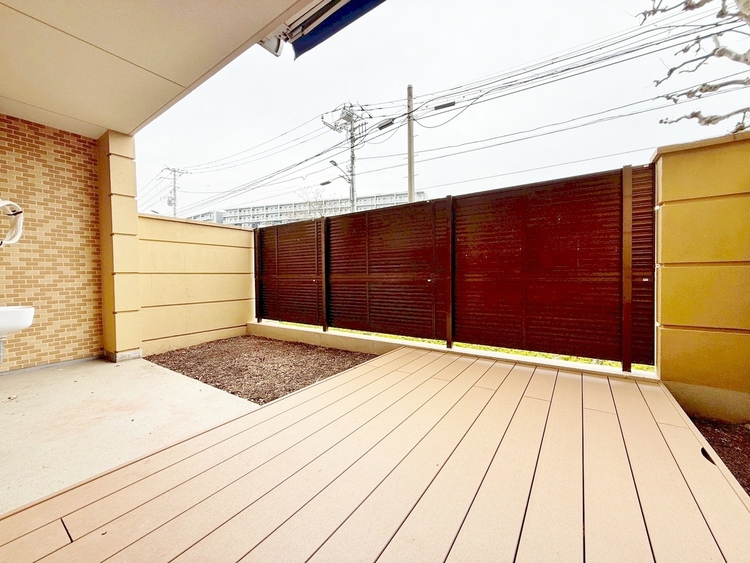 バルコニー 暮らしの中で、光と風を演出してくれるバルコニー。