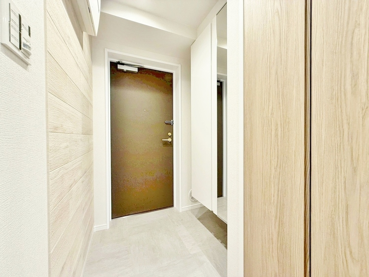 玄関 シューズボックスを完備した玄関です。