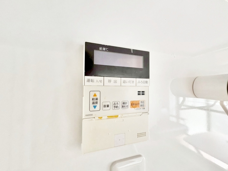 設備 見やすい画面で操作しやすい給湯パネルです。