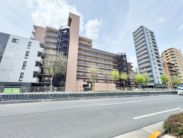外観 資料には掲載していない情報が、現地にはたくさんあります。是非一度、現地をご確認ください。