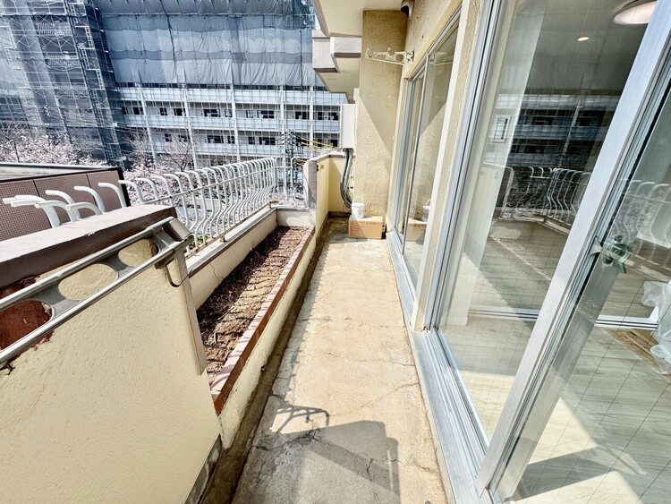 その他 朝の澄んだ空気や、夕方に吹く清々しい風を感じられるバルコニー。