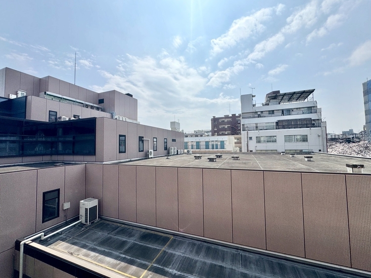 その他 眺望や窓からの景色が良いと、家で過ごす時間も快適です。