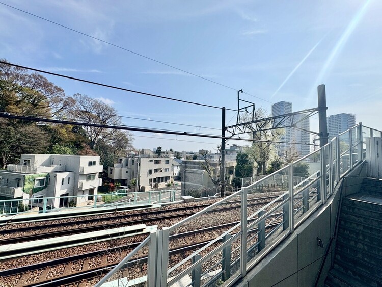 その他 眺望や窓からの景色が良いと、家で過ごす時間も快適です。
