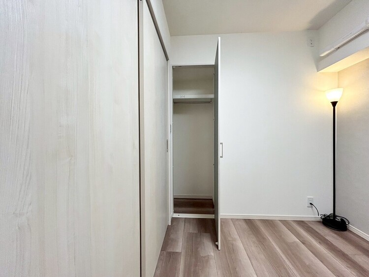 その他 家電やスーツケース、ストック品など何でも片付く嬉しい空間です。