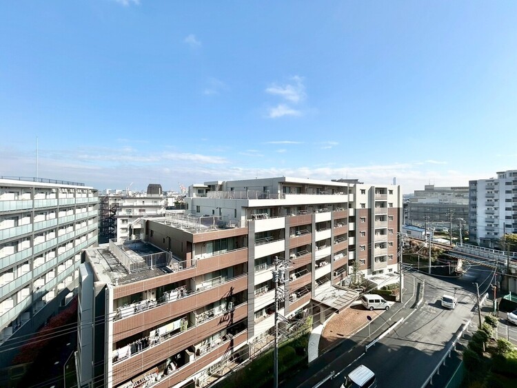 その他 眺望や窓からの景色が良いと、家で過ごす時間も快適です。